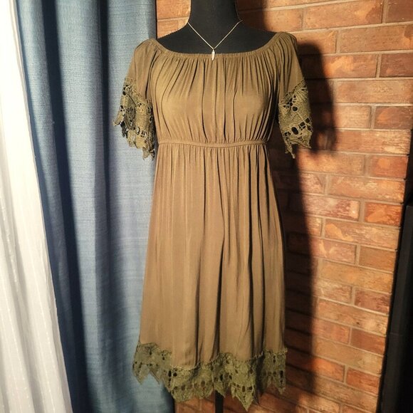 Haute Monde Lace Adorned Olive Boho Open Neck/Off Shoulder Dress - Size L - Picture 7 of 14